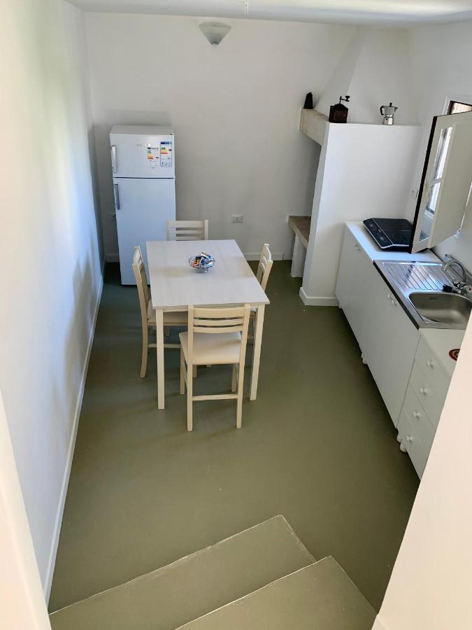 Palazzo Moschettini Apartment มาร์ตาโน ภายนอก รูปภาพ