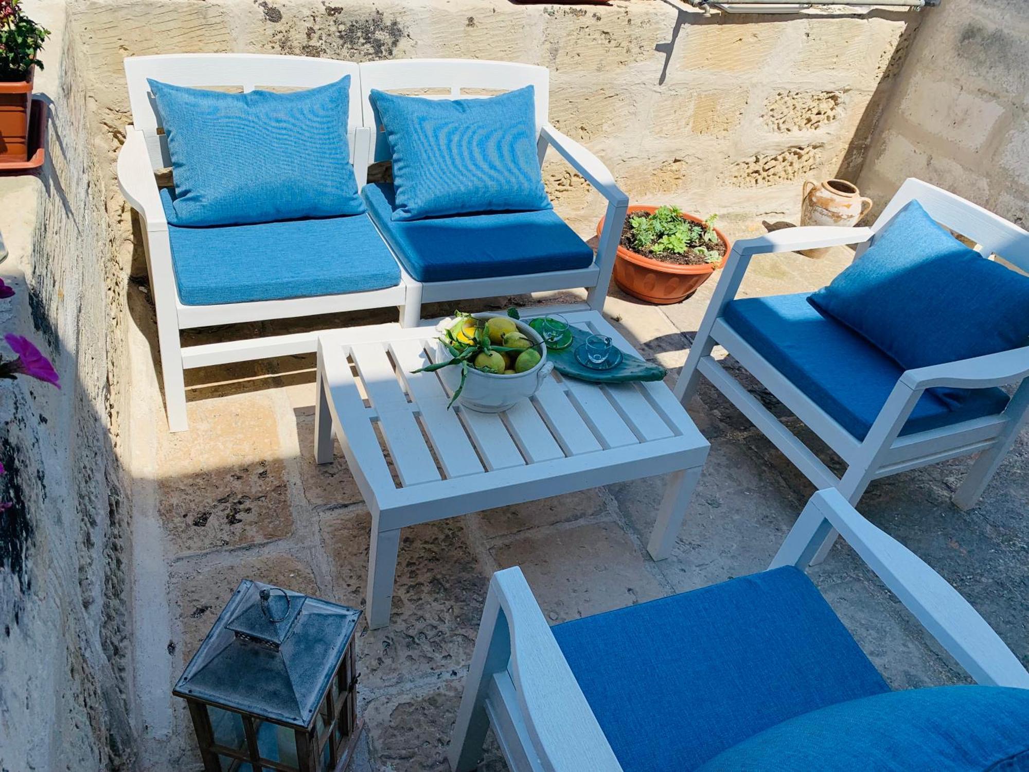 Palazzo Moschettini Apartment มาร์ตาโน ภายนอก รูปภาพ