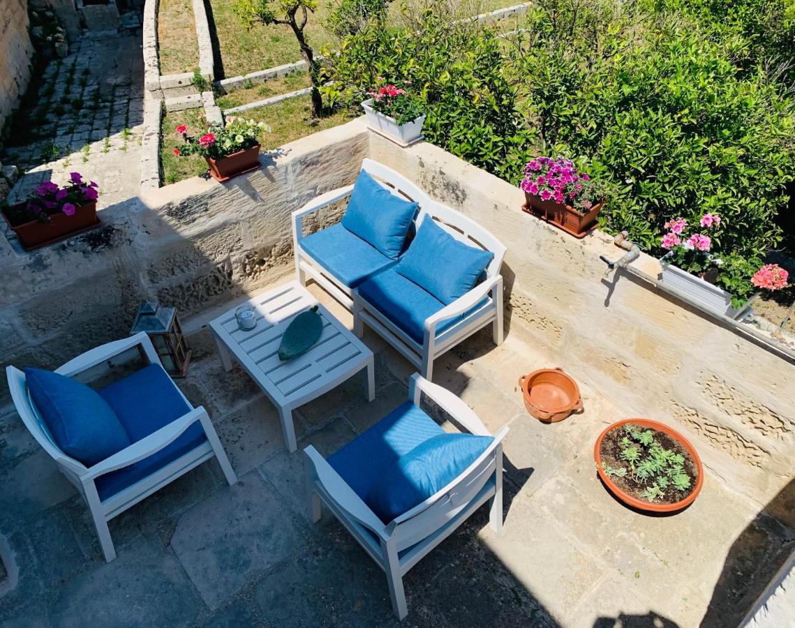 Palazzo Moschettini Apartment มาร์ตาโน ภายนอก รูปภาพ
