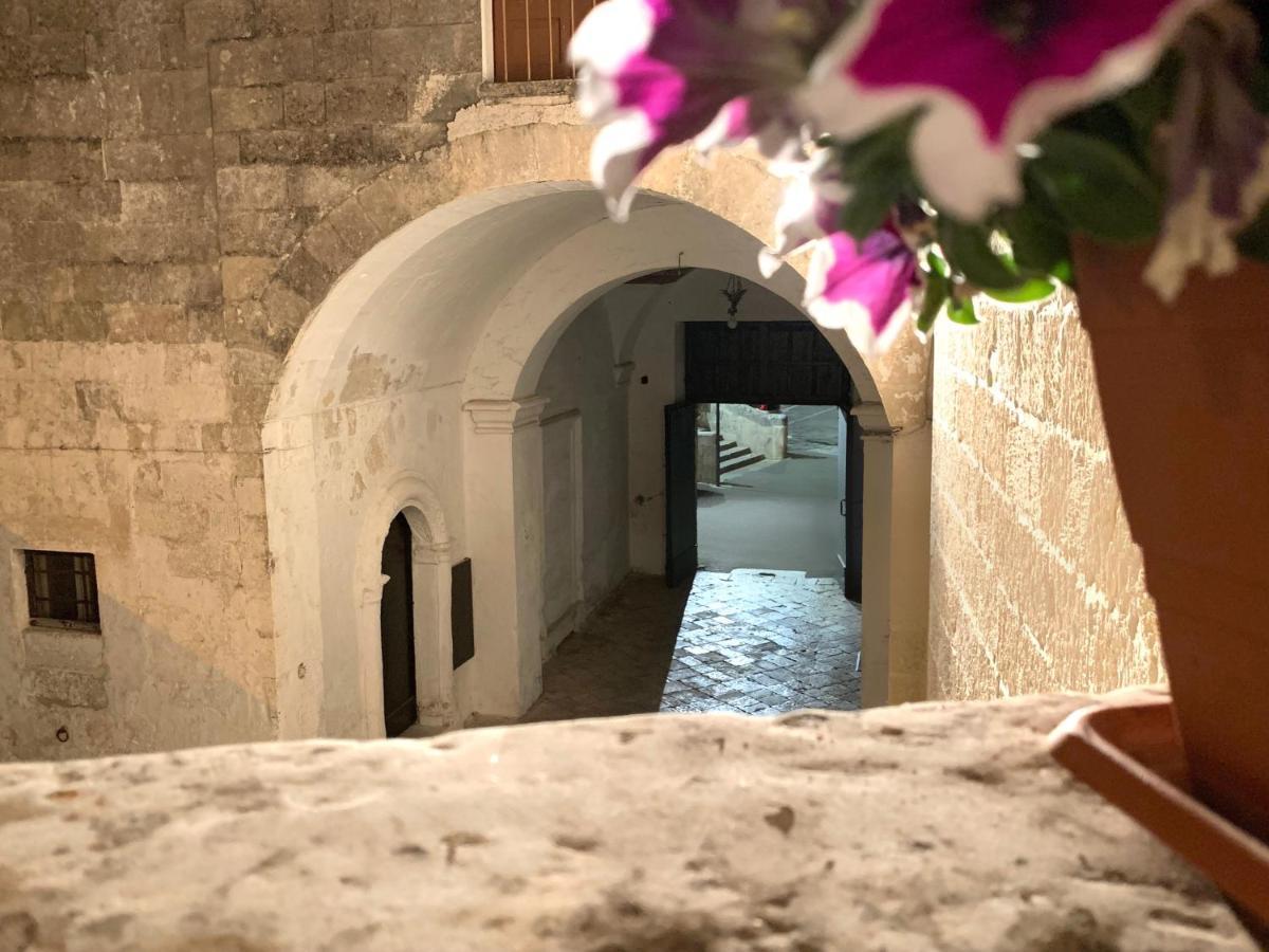 Palazzo Moschettini Apartment มาร์ตาโน ภายนอก รูปภาพ